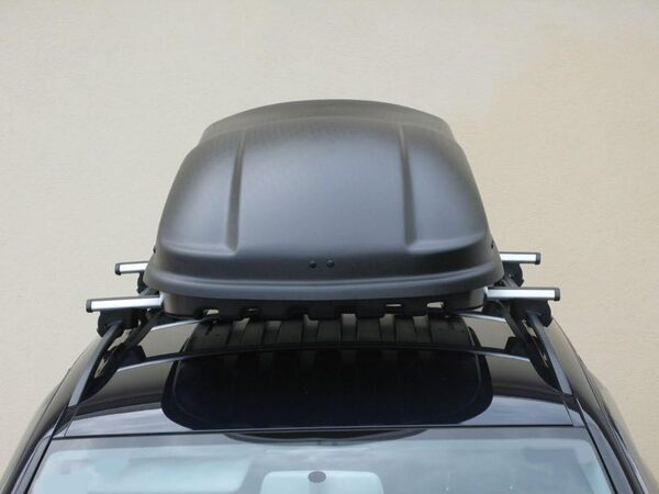 Farad Coffre de Toit Marlin 480L Noir - Double Ouverture Latérale, Homologation TÜV-GS, Garantie 5 Ans - Serrures centralisées sur 3 Points avec clés de sécurité - Résistant aux Rayons UV