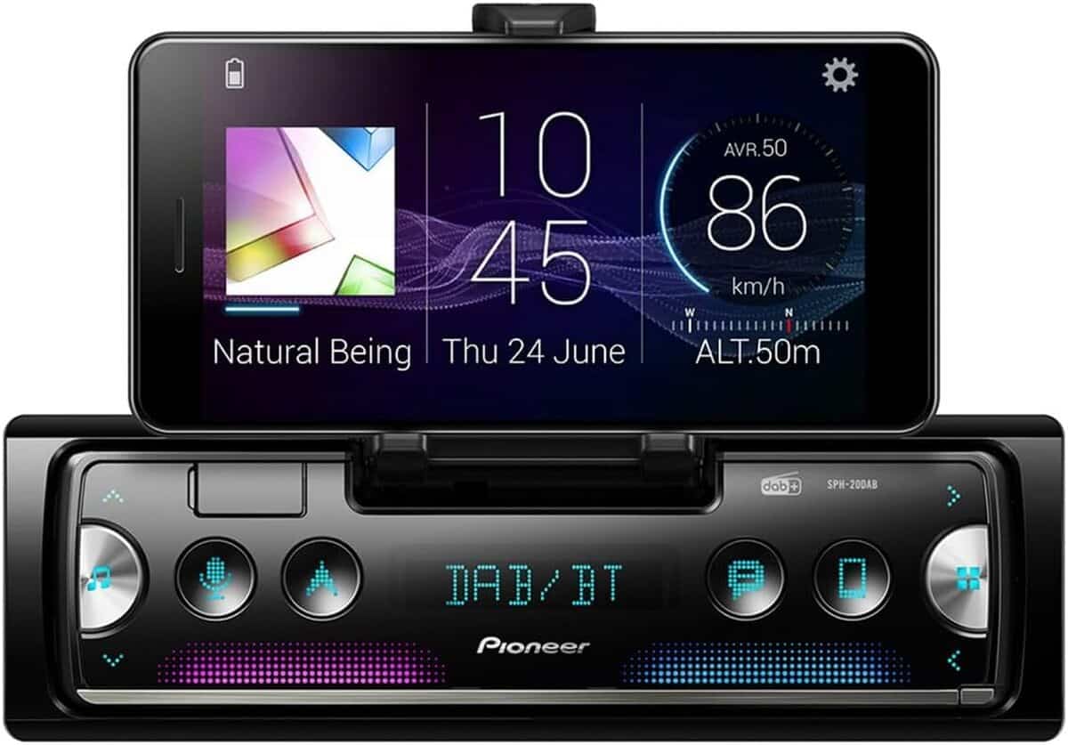 Test de l'autoradio Pioneer SPH-20DAB avec support smartphone intégré