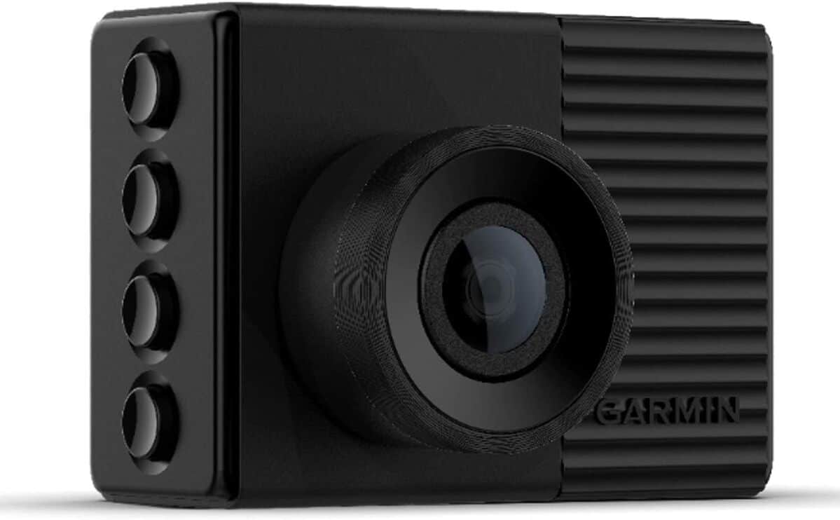 Test de la Garmin Dash Cam 56 : sécurité et performance en 1440p