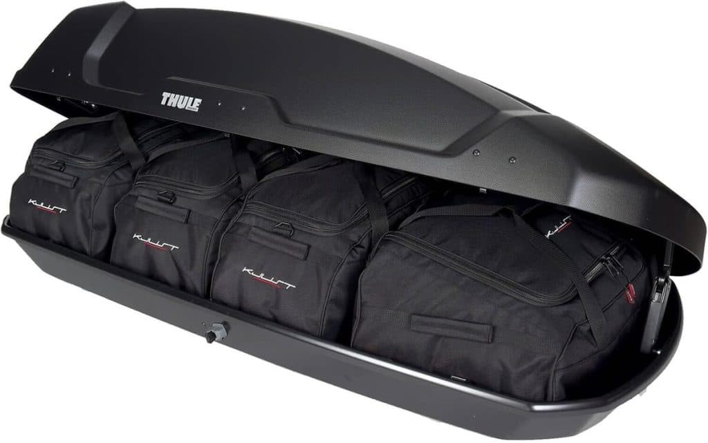 Test du set de sacs KJUST : solution pratique pour le coffre Thule Force XT M