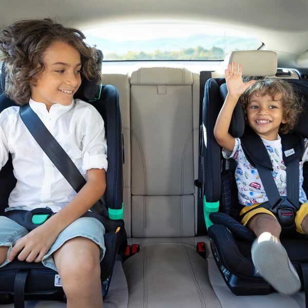 Chicco Siège Auto MySeat i-Size, Facile à Installer avec Système Connecteurs Isofix et Top Tether, Inclinable, Réglable en Hauteur, Homologué ECE R 129/03 (Taille I), 76-150 cm, à partir de 15 Mois
