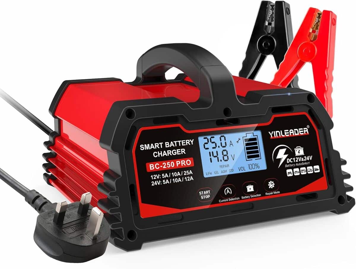 Test du chargeur intelligent 25 A LCD 12V/24V pour voiture et moto