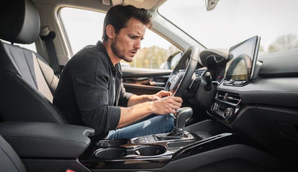 Que faire si les vitesses ne passent plus moteur allumé ?