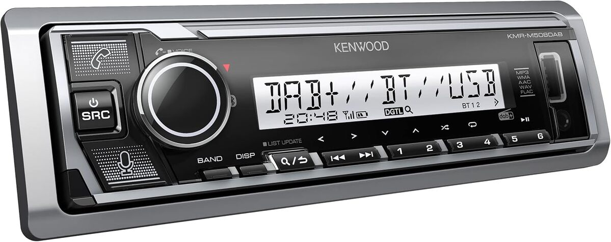 Test de l'autoradio Kenwood KMR-M508DAB : connectivité marine ultime