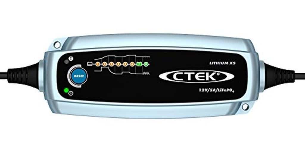 Test du chargeur CTEK Lithium XS : performance et intelligence