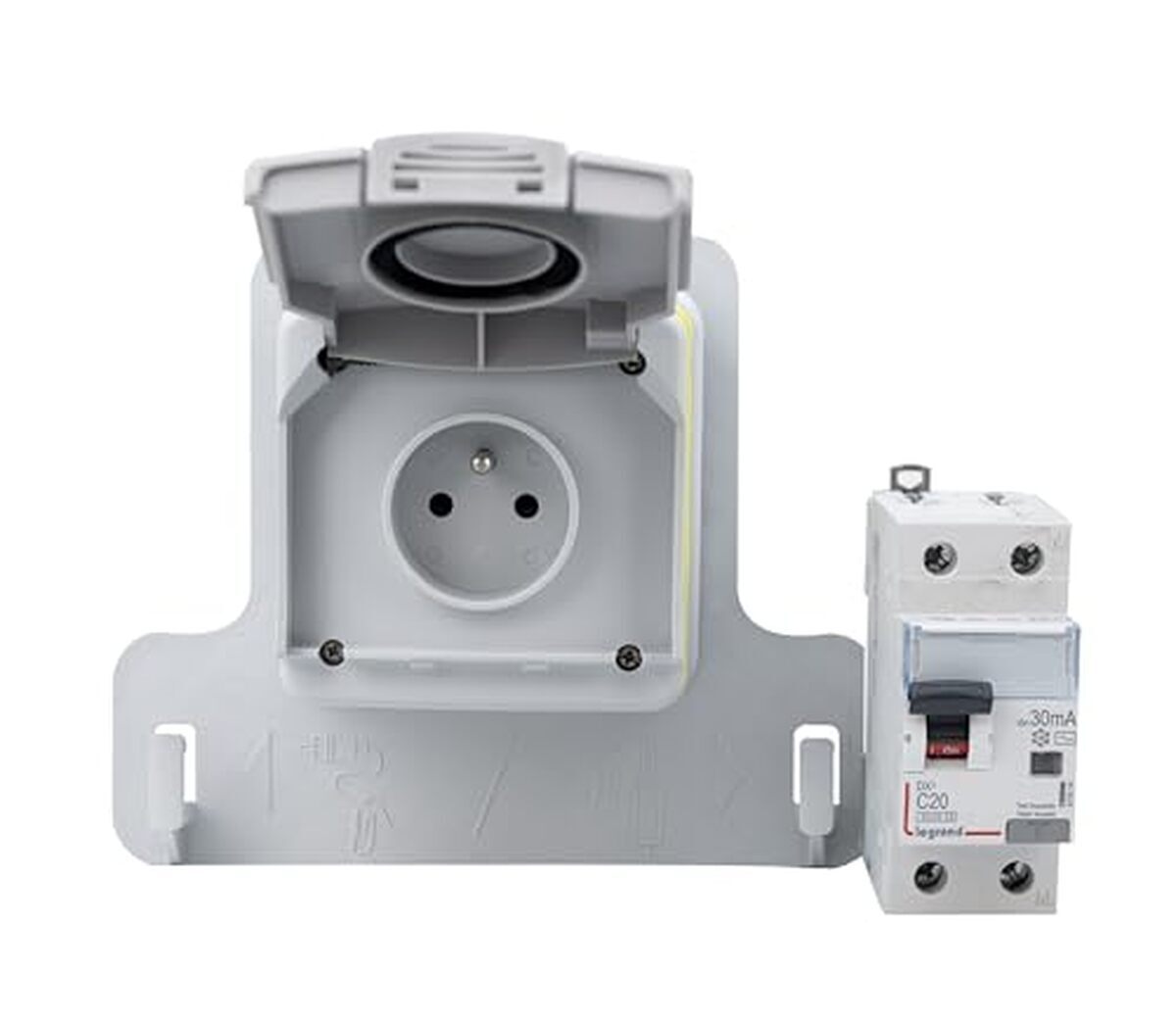 Test : prise de courant française Price +RCBO L20A IP54 pour véhicules électriques