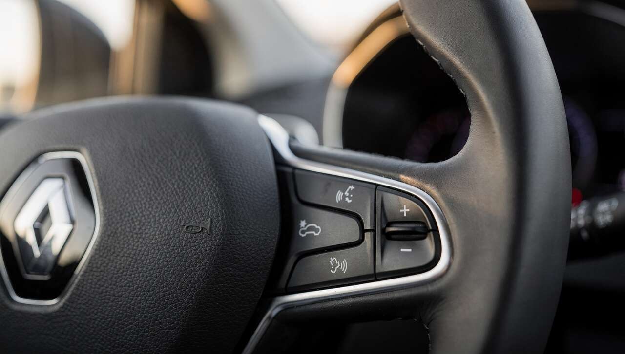 Problèmes de régulateur de vitesse Renault : tout ce qu'il faut savoir