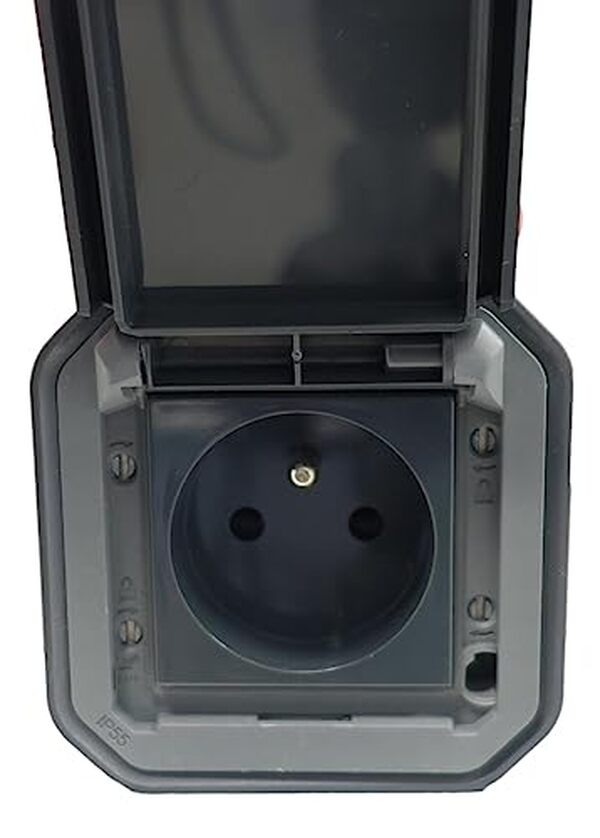 Découvrez notre test du pack disjoncteur 20A et prise Legrand pour extérieur : installation facile et protection optimale contre les intempéries.