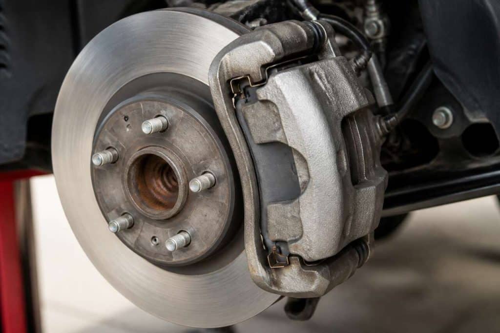 Comment fonctionnent les freins de votre voiture ?