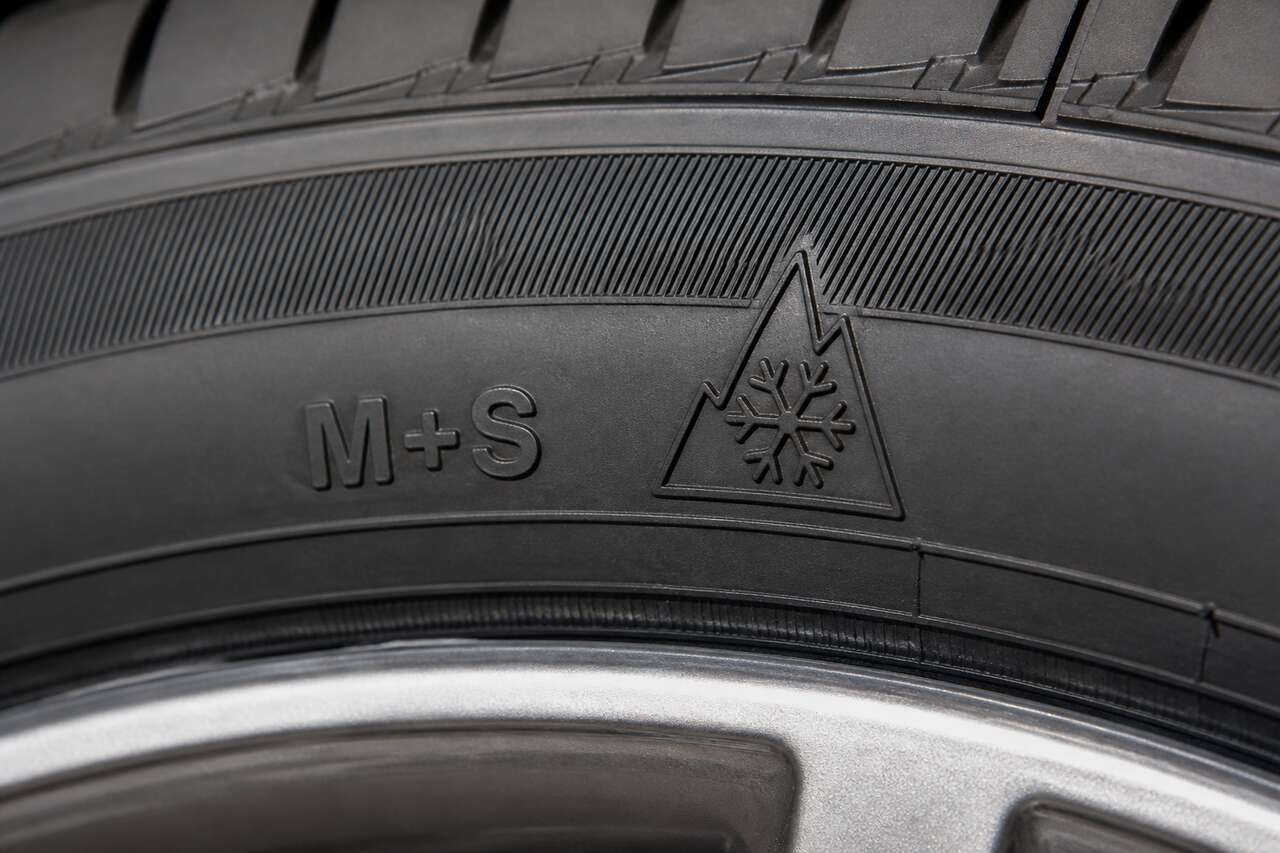 Les logos &agrave; chercher sur le flanc: m+s et surtout 3pmsf