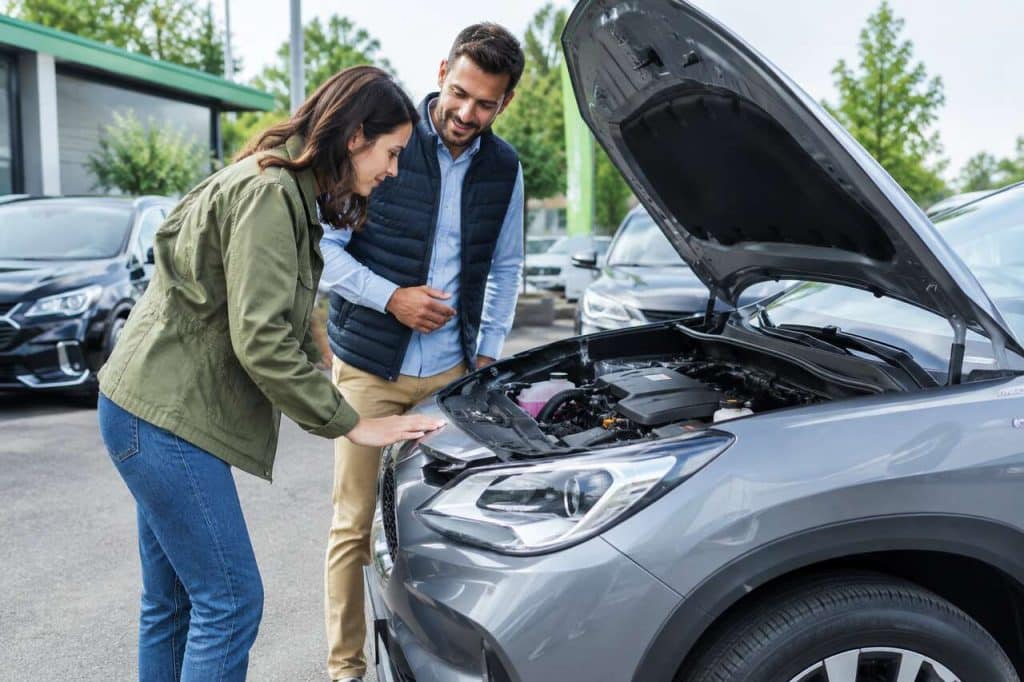 Comment choisir une voiture hybride d'occasion pas chère ?